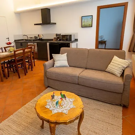 Ca'bastian-guest House Konukevi