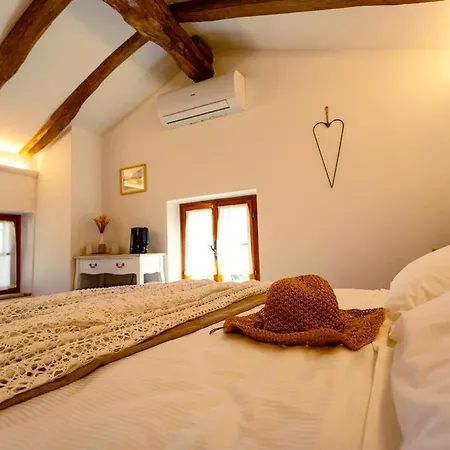 Konukevi Ca'bastian-guest House 3*
