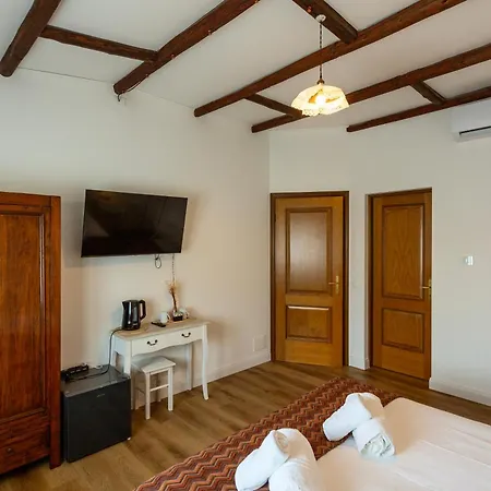 Ca'bastian-guest House Konukevi 3*