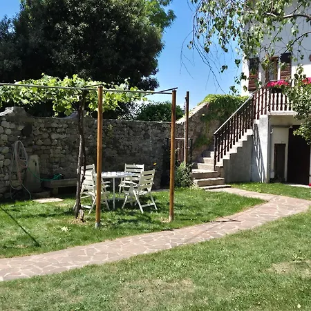 Ca'bastian-guest House Konukevi Moruzzo